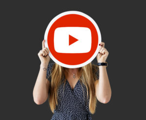 Read more about the article Wie Sie Ihre YouTube-Videos kostenlos bewerben können (11 bewährte Tipps)